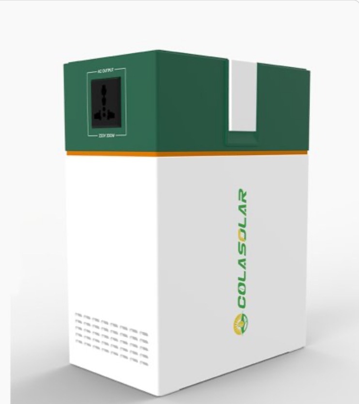 Cola 1000 Portable Solar Generator 200w/300w Rating - Image 2